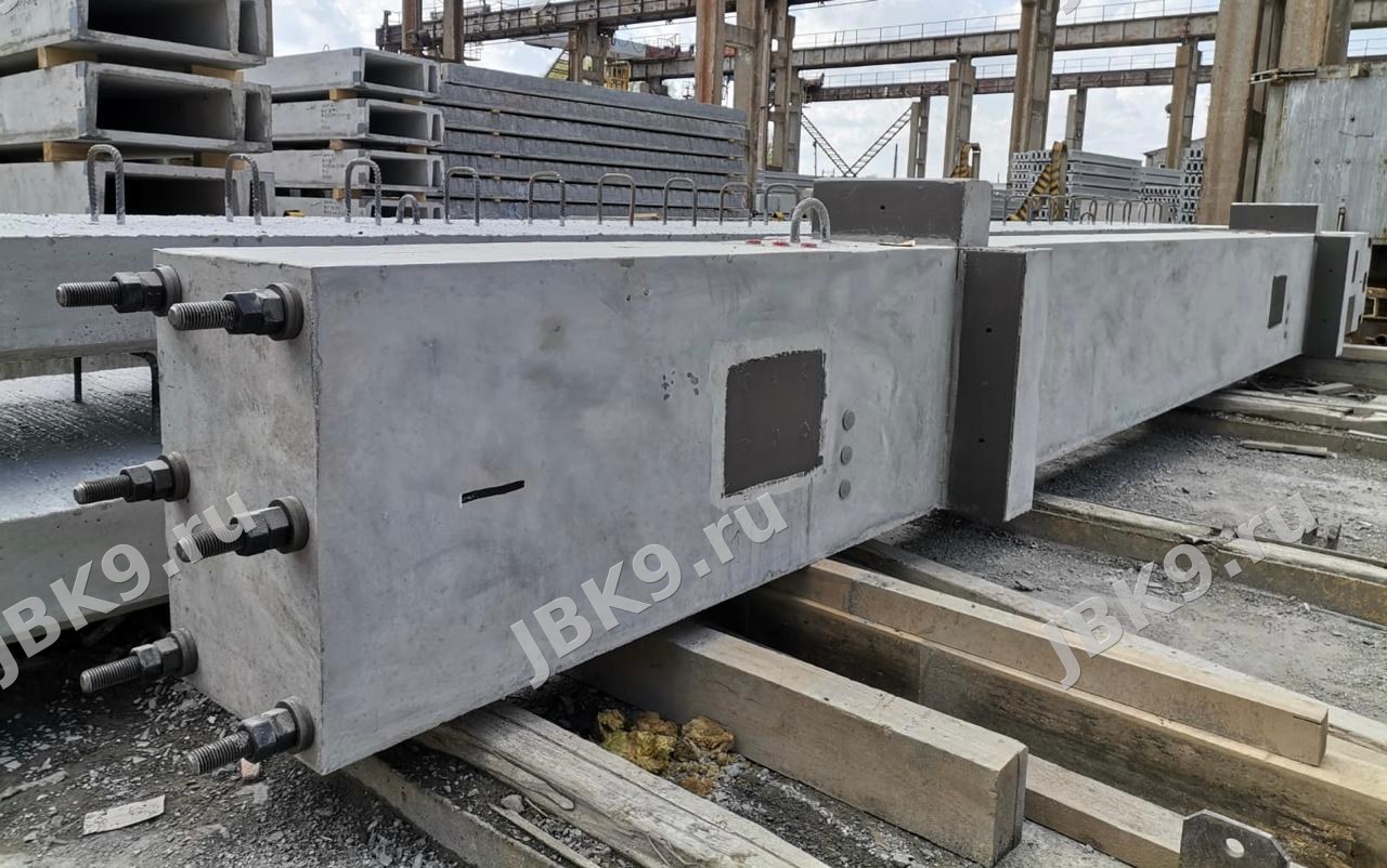Колонны 600*600 с консолями расположенными в 4 плоскостях
