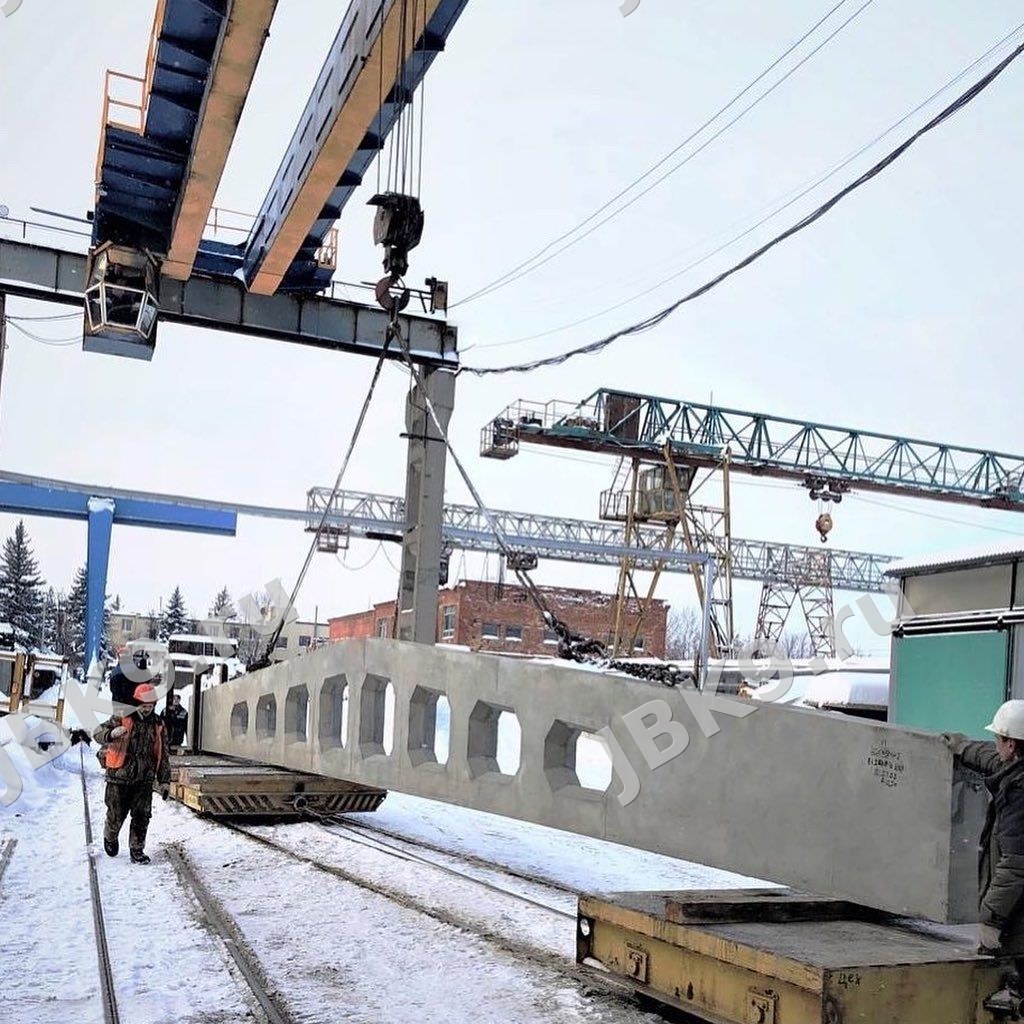Среднеобразовательная школа на 38 классов